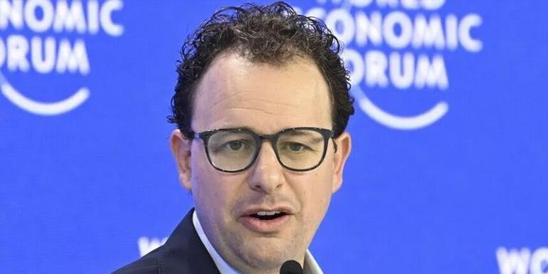 Anthropic CEOsundan ürküten yapay zeka uyarısı: Kontrolümüzden çıkabilir