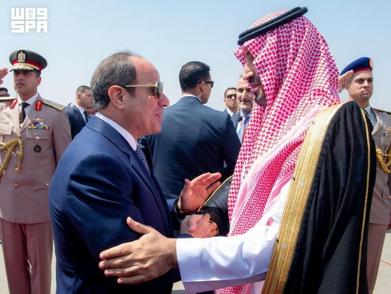 Suudi Arabistan Veliaht Prensi Bin Selman Mısır’da