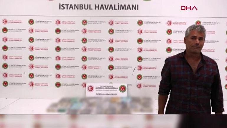 Pilot kıyafetli uyuşturucu kuryesi