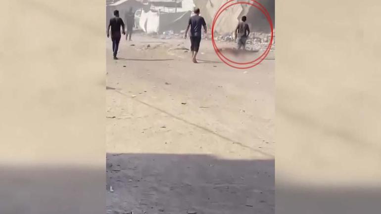 İsrail 12 yaşındaki Filistinli Muhammedi bombaladı: Yaralıya yardım ederken öldürüldü