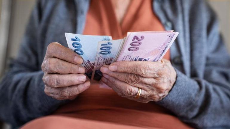 İşte masadaki senaryolar: Emekli için zam hesabı başladı