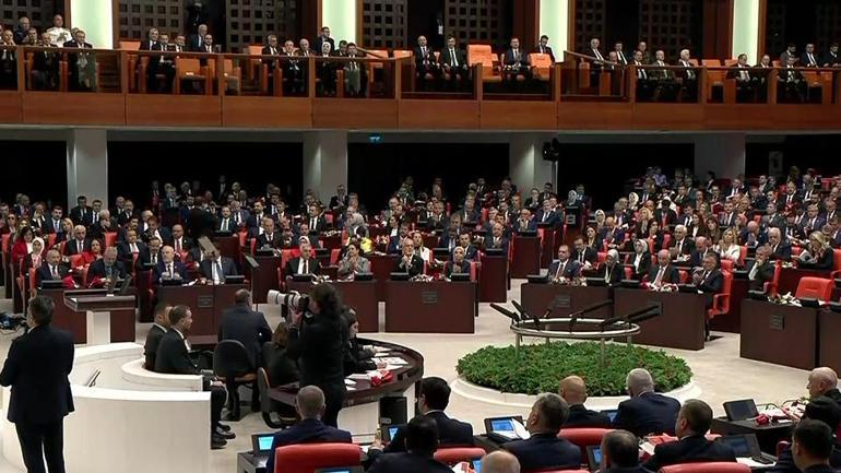 Yeni yasama yılı perşembe günü başlıyor