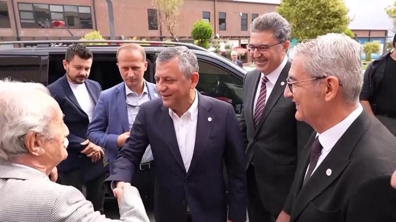 AK Parti’den Özelin fon krizi sözlerine tepki
