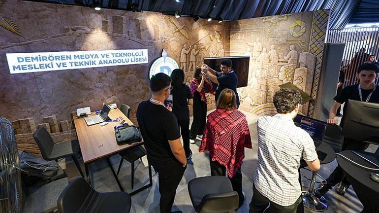 TEKNOFEST Güneydoğu’da Demirören Medya standına yoğun ilgi