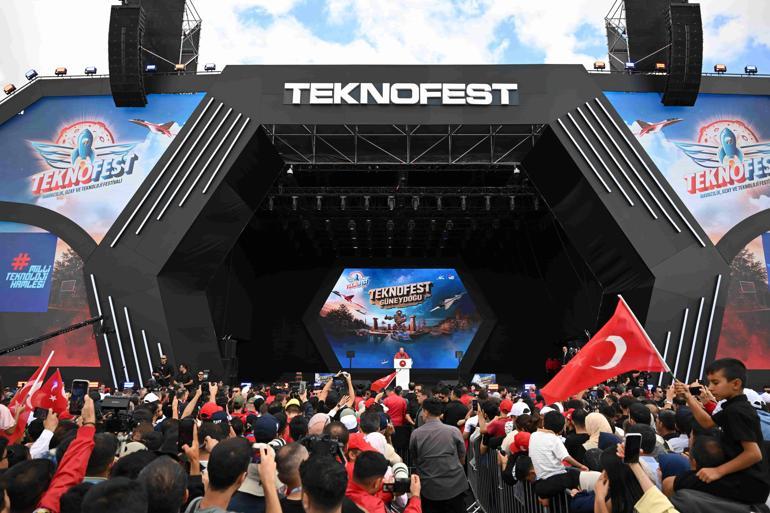 SON DAKİKA... Cumhurbaşkanı Erdoğandan TEKNOFEST Güneydoğuda açıklamalar: Türkiyenin geleceği emin ellerde
