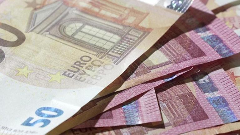 Euro 17 ayın en düşük seviyesinde