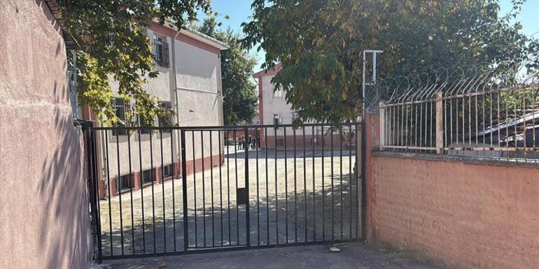  Öğrenci ve ailesi gözaltında