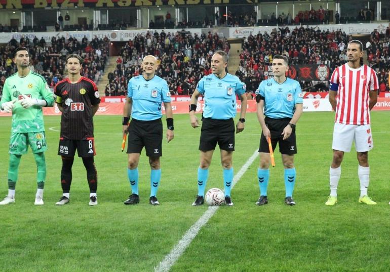 Hakem Uğur Çakmak gündem oldu: Yerli Collina