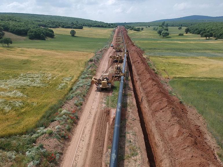 Türkiye’nin doğal gaz ağı 257 bin kilometreyi aştı Bakan Bayraktar yeni hedefi açıkladı