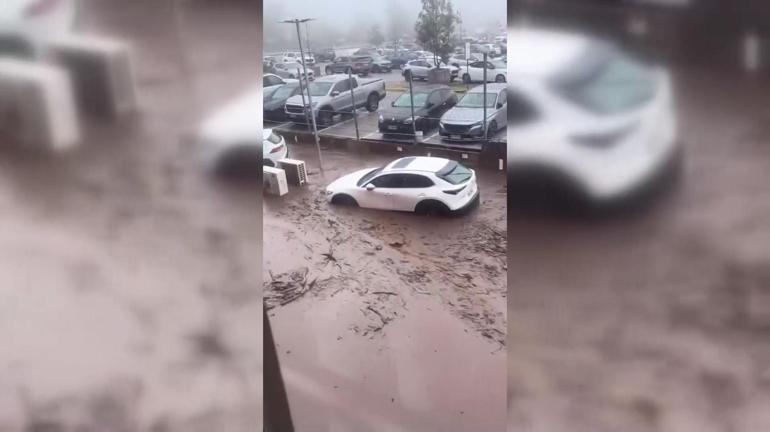 Şili’de sel felaketi: Yağış dokuz katına çıktı, araçlar sürüklendi, binlerce kişi tahliye edildi