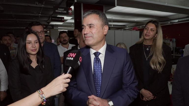 CNN TÜRK 26 Yaşında Kutlamaya yöneticiler ve çalışanlar katıldı