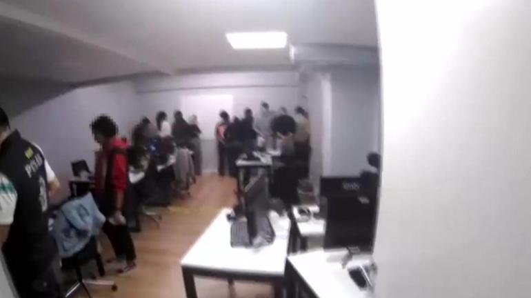 Yalan makineli dolandırıcılar yakalandı Çalışanlar işte bu makineye bağlandı