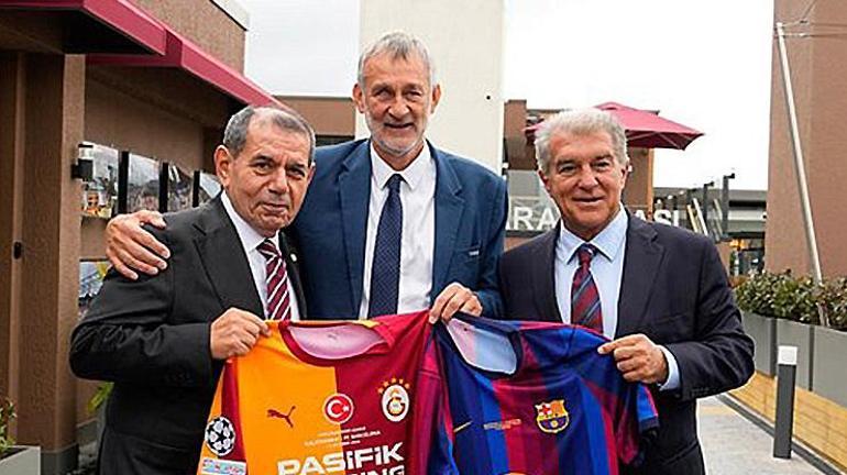 Galatasaray ve Barcelona yöneticileri, dev maç öncesi buluştu