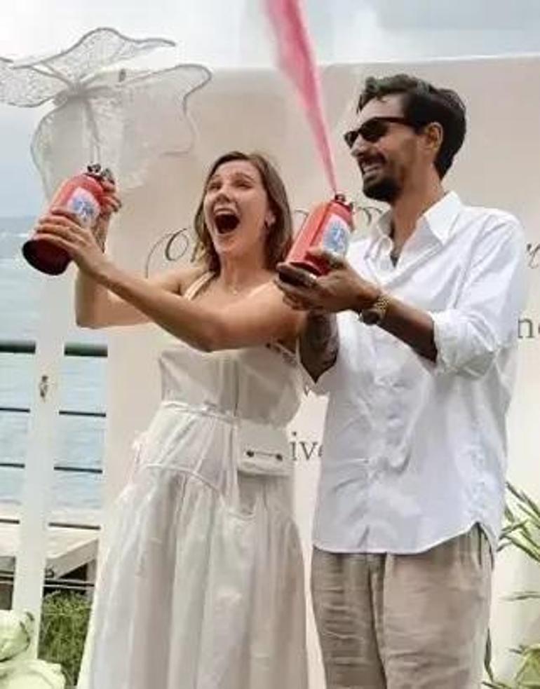 Kız bebek bekliyor Alina Bozun karnı iyice belirginleşti
