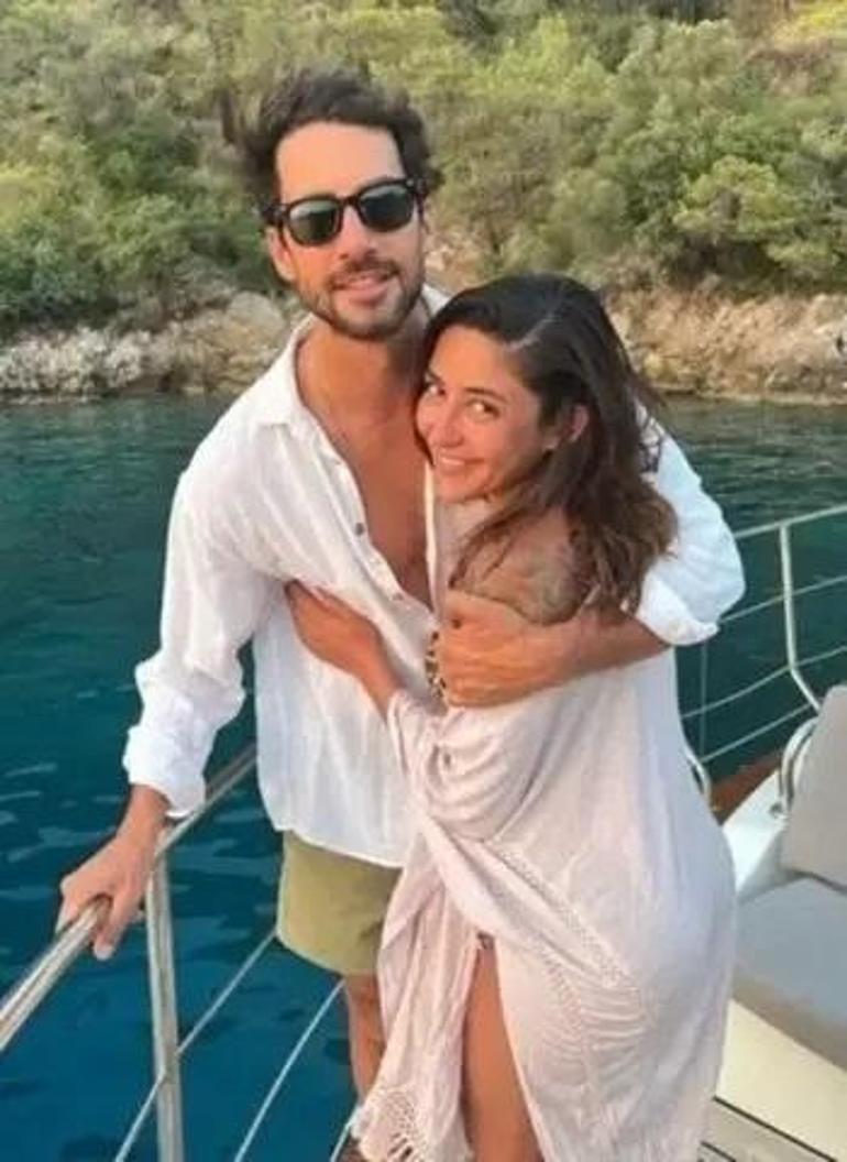 Melek Mosso ve İspanyol sevgilisi aşka geldi Romantizm dorukta