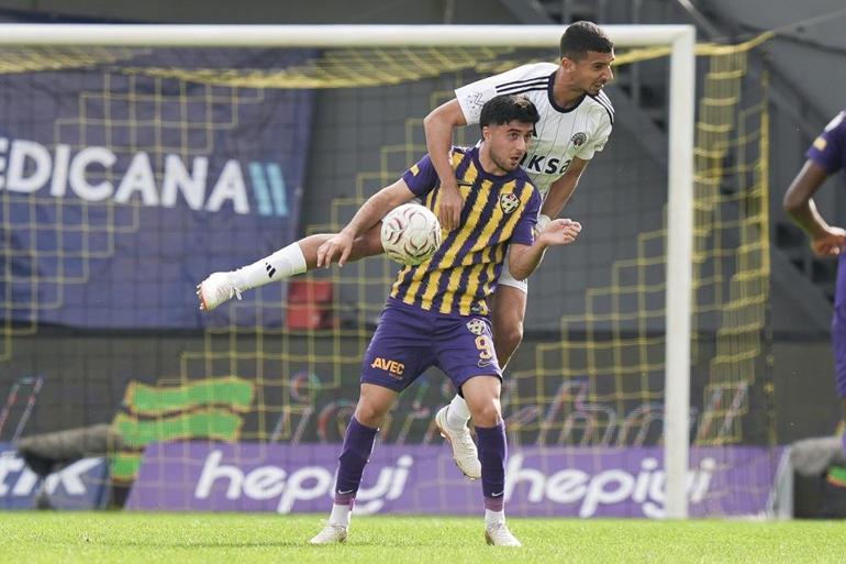Kasımpaşa, Eyüpspor deplasmanında 3 puanı tek golle aldı