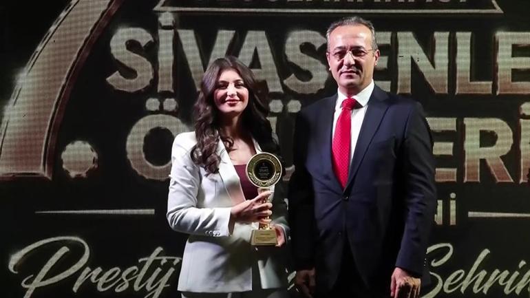  Demirören Medya TV Grup Başkanı Murat Yancıya en anlamlı ödül