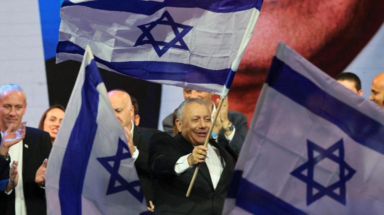 61’e kim ulaşacak İsrail’de Netanyahu’yu bekleyen üç kritik senaryo