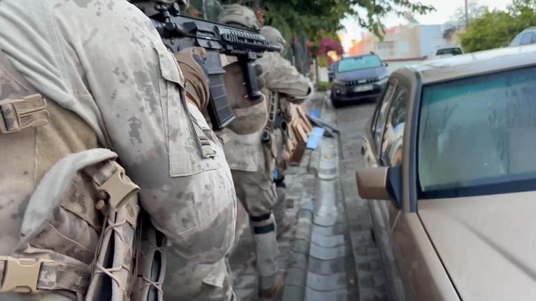 Kuşadası’nda uyuşturucu operasyonu: 45 gözaltı