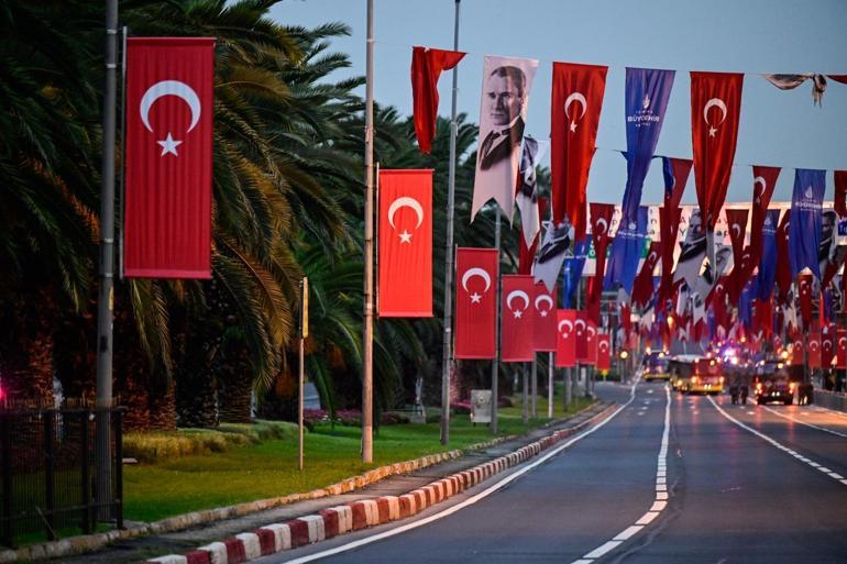 YAŞASIN CUMHURİYET Türkiye, 29 Ekim Cumhuriyet Bayramını kutluyor