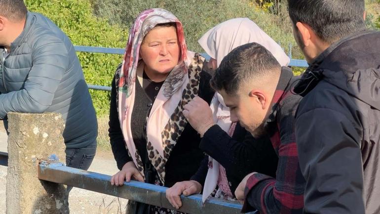 Otomobil, dereye uçtu; 3 yaralı